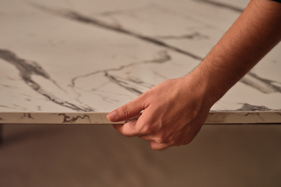 Upmods dining table design