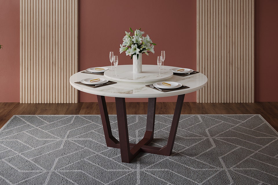 Intimate round dining table.