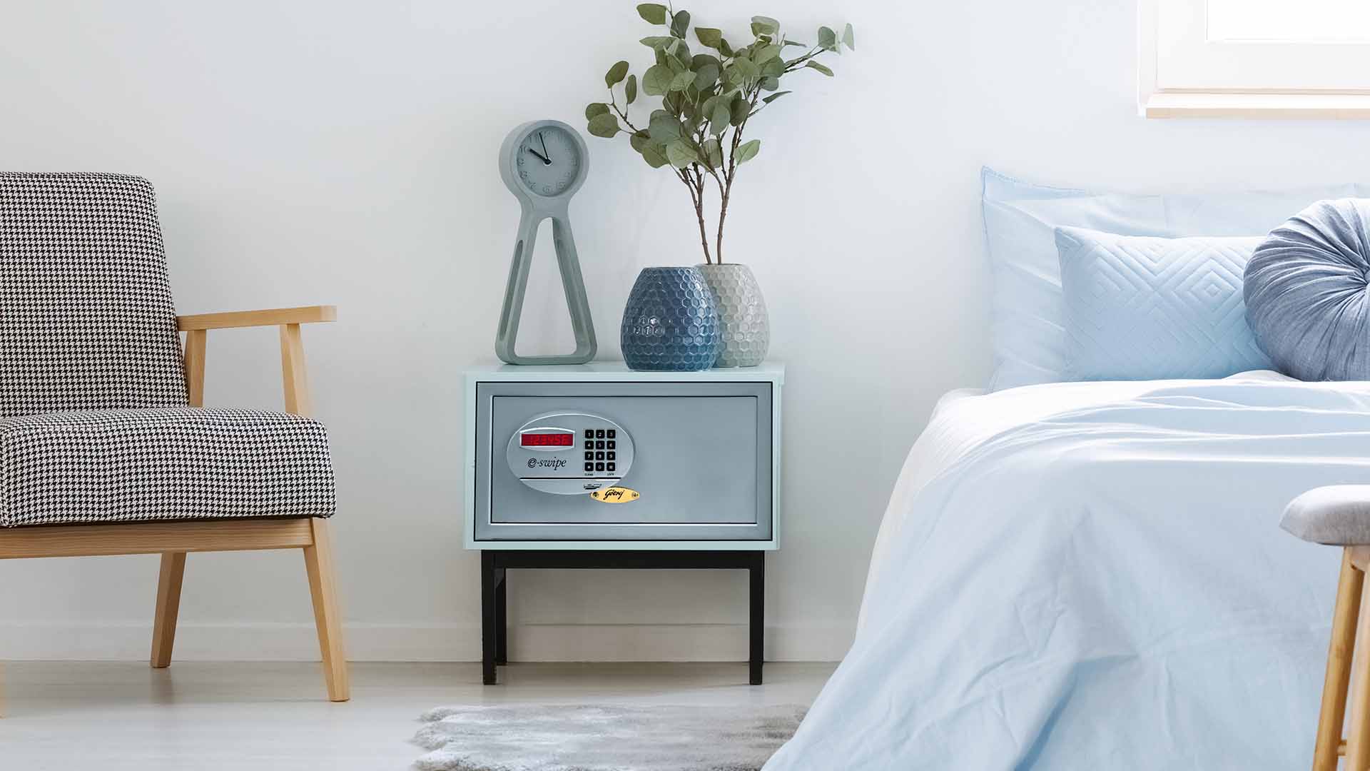 E‑Swipe EL Silver Digital Locker with Magnetic Card Access