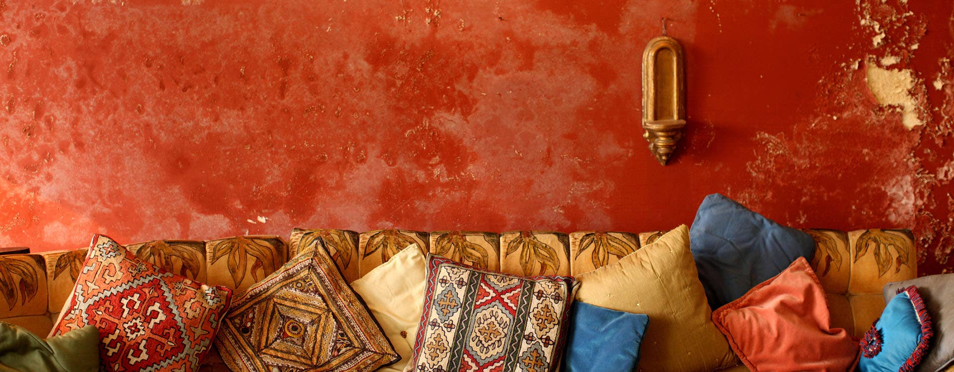 Bringing Indian Handicrafts into Contemporary Homes